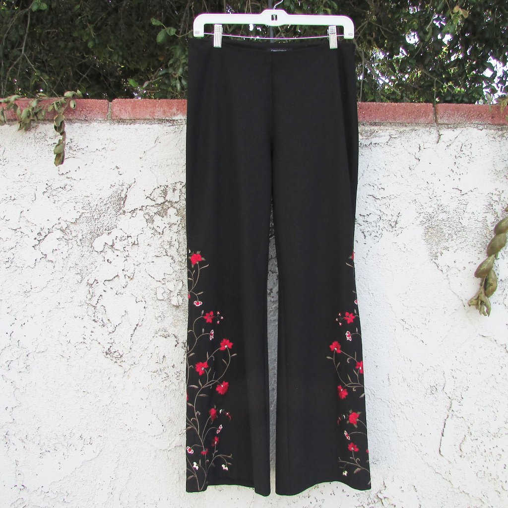 Karen Kane Black Red Flower Embroider Pants 10